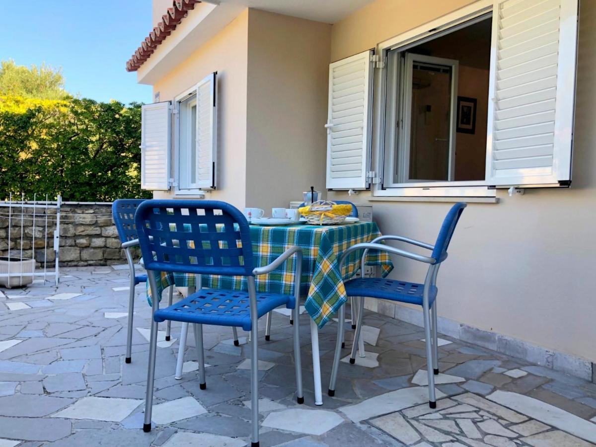 MiraMar Gardenn Apartmment Banjol Exterior foto