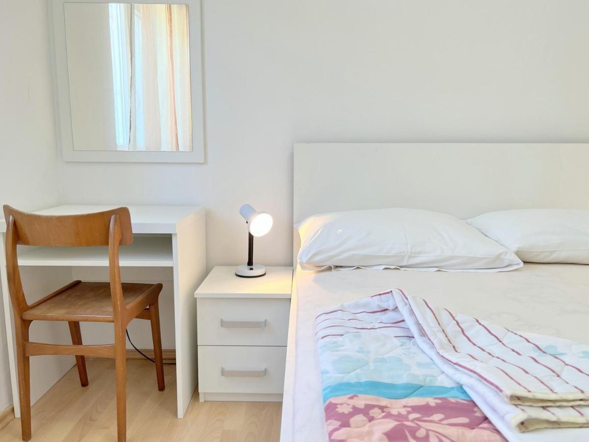 MiraMar Gardenn Apartmment Banjol Exterior foto
